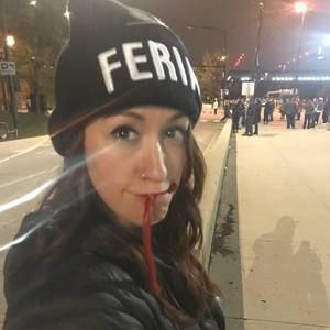 Meet your Posher, Nicole